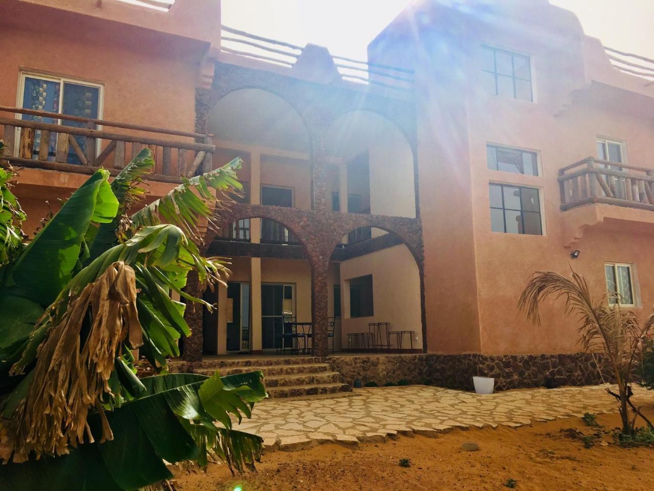 مبيت وإفطار توباب ديالاو Ker Lep Jamm - Chez Moussa Et Cinzia المظهر الخارجي الصورة